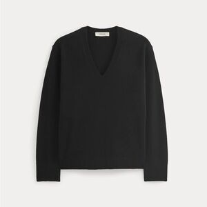 Everlane Classic V in Cashmere – Size M
